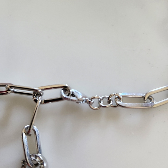 Elegant Silver Chain Necklace - Picture 5 of 5